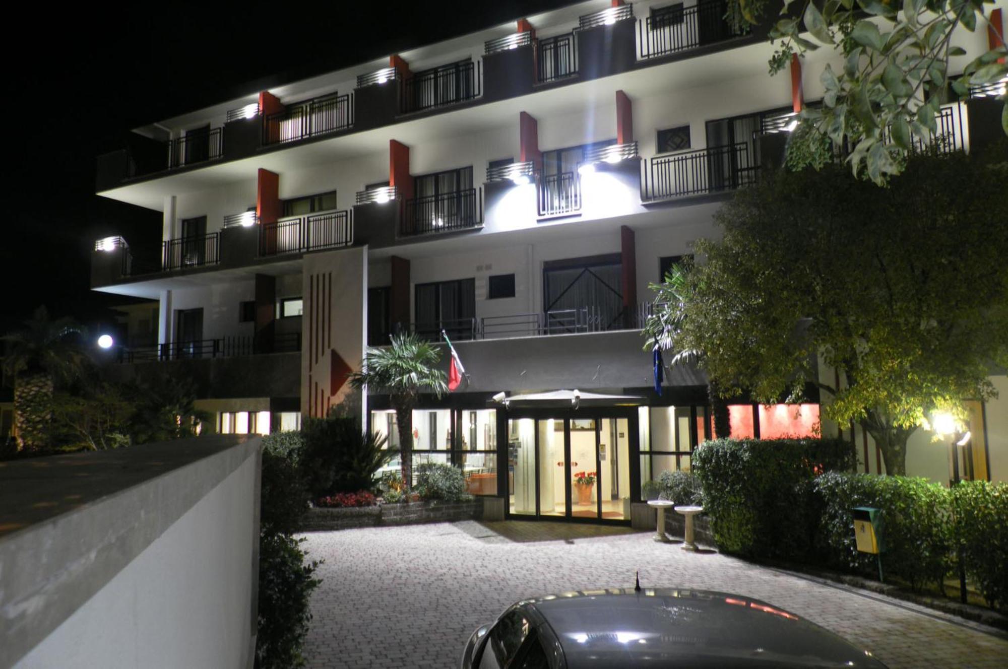 Hotel Sant'Elia 圣埃利亚-菲尔梅拉彼得 外观 照片